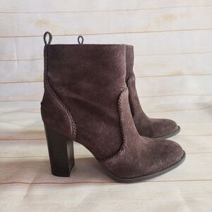 Nine West Suede Block Heel Almond Toe Ankle Boots Booties Dark Brown Size 8M